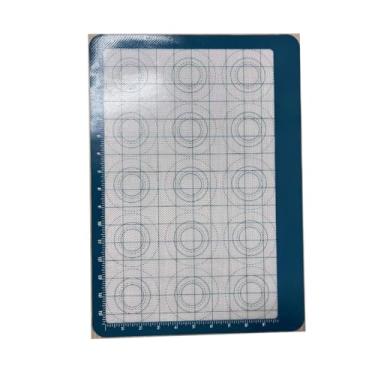 Imagem de Tapete Antiaderente Silicone Fibra De Vidro Culinário Para Bolo De Massa Óleo E Panelas Cozinhar(COM MEDIDOR GRANDE AZ,21X30CM)