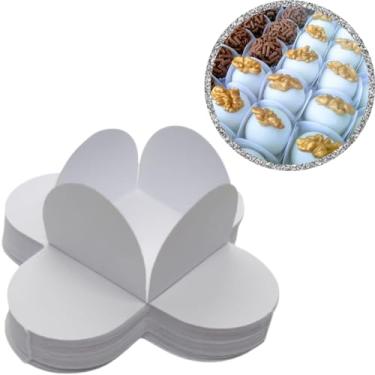 Imagem de Kit 100 Forminhas Para Doces 4 Pétalas Brigadeiros 3 x 3 cm, Forminhas De Papel Para Doces Finos Casamento, Forminhas Para Docinhos De Festa, Forminhas De Papel Para Brigadeiro (Branco)