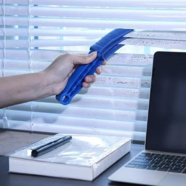 Imagem de Escova de limpeza de persianas de microfibra de 3 dedos – manga lavável reutilizável para limpar persianas, cortinas e venezianas (pacote com 1, azul)