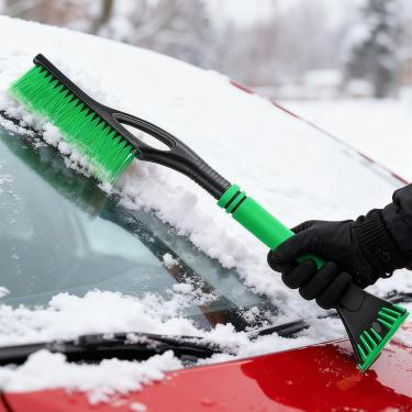 Imagem de Raspador de gelo com escova, com uma lâmina de limpador de janela removível, para remoção de gelo automotivo e neve - verde