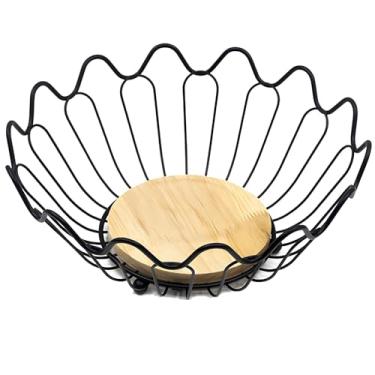 Imagem de Cesta de frutas e vegetais com moldura de ferro, base de madeira e design ondulado preto para cozinha