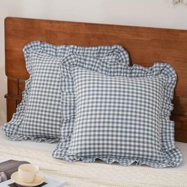 Imagem de YHJWW Capas de almofada azul guingão com babados europeus, 100% algodão lavado, como linho, macio, confortável, xadrez, decorativa, conjunto de 2 capas para cama de sofá (66 x 66 cm, fecho de envelope