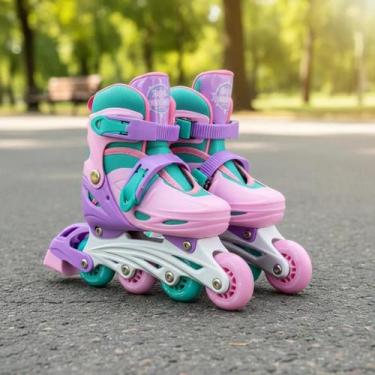 Imagem de Kit Patins Infantil Ajustável 30 31 32 33 Rosa Claro Capacete Joelheir