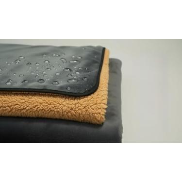Imagem de Cobertor impermeável para cães e gatos – Protetor de móveis reversível à prova de vazamento, antiderrapante lavável para sofá, cama, assento de carro, capa de sofá - flanela preta e sherpa dourada