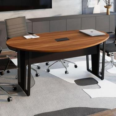 Imagem de Mesa de Reunião Orgânica 1,80m x 1,05m com Caixa de Tomadas e Pés em M