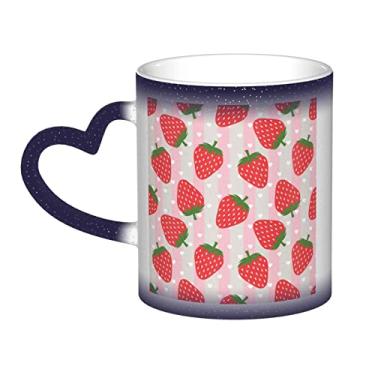 Imagem de Caneca de café divertida de morango, xícara de cerâmica mágica sensível ao calor que muda de cor, 12 Oz, para café/chá/leite/cacau, para adolescente/aniversário/festival/presentes