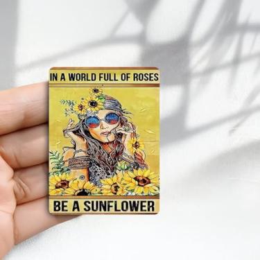 Imagem de Ímã de geladeira vintage em um mundo cheio de rosas seja um design de girassol - (5 x 8 cm) adesivo de geladeira redondo acrílico decoração retrô presente tamanho perfeito para geladeira, armário ou