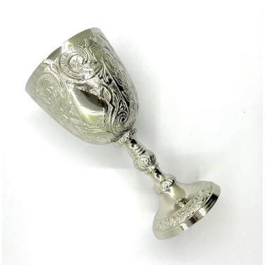 Imagem de Morcomart Cálice de vinho de latão de níquel polido de 15 cm – Cálice gravado vintage para festas medievais, presentes, bar de casa, decoração de mesa, copo de brinde de casamento – Capacidade de 227