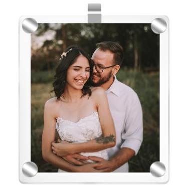 Imagem de MOTOFITOOL Suporte magnético de acrílico personalizado para fotos de 7,5 x 10,2 cm, clipe para viseira de carro, porta-retrato de carro, acessórios de carro para homens e mulheres (1 peça)