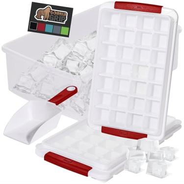 Imagem de GORILLA GRIP Bandeja empilhável de cubos de gelo e conjunto de balde para freezer, inclui 2 bandejas com tampa e pá, fácil de liberar, faz 56 cubos para coquetel de café refrigerante, kit de caixa à