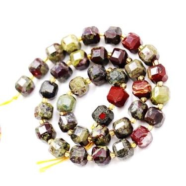 Imagem de Malahill Contas de pedra facetada natural por atacado para fabricação de joias vendidas por saco, 5 fios dentro do cubo da Rússia, pedra de sangue de 8 mm