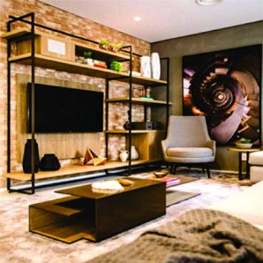 Imagem de Home Theater com estante abaixo e nas laterais (MADEIRA RÚSTICA)
