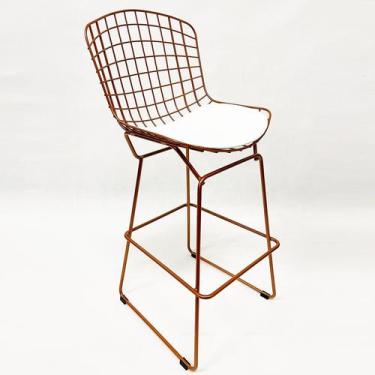 Imagem de Banqueta Alta Bertoia maciça cobre assento branco altura 70cm - Poltro
