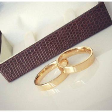 Imagem de Par De Aliança 4Mm Reta Lisa Em Prata Com Banhado A Ouro