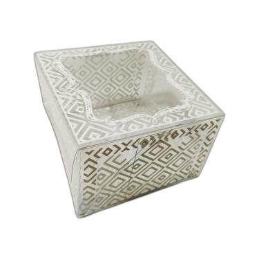 Imagem de Kit 10 Caixas Para 4 Brigadeiros Com Berço Branco Em Acetato