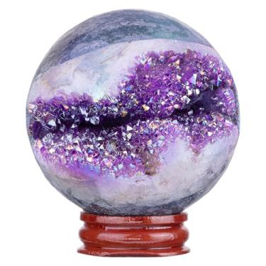 Imagem de Rockcloud Esfera de cristal de quartzo roxo revestida de titânio com suporte de madeira, esfera geodo de cristal de rocha natural para decoração de casa de adivinhação, 61-70 mm
