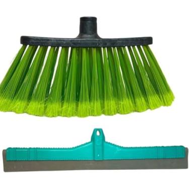 Imagem de Rodo de Limpeza Profissional com Cerdas Onduladas em Verde, Base Plástica Preta, para Uso Doméstico e Comercial