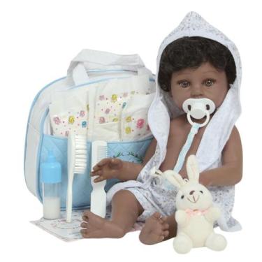 Imagem de Boneco Bebê Reborn Negro Roupão Coelhinho Bolsa Acessórios - Cegonha R