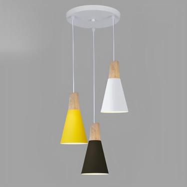 Imagem de Lustre triplo moderno e criativo em metal colorido com 3 lâmpadas E26, luminária pendente nórdica para ambientes internos, ideal para sala de jantar, quarto e cozinha.