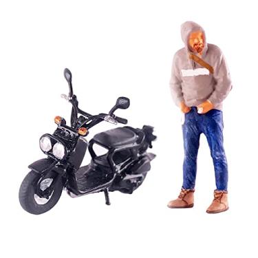 Imagem de Newmind 1:64 Figura dirigindo motocicleta dioramas cena rua trem trem projetos faça você mesmo fadas jardim pequenas pessoas miniatura filme personagem S gauge, cinza preto