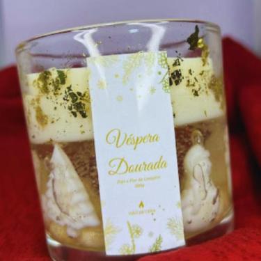 Imagem de Vela Aromática Véspera Dourada Branca 180g - Figo e Flor de Cerejeira 