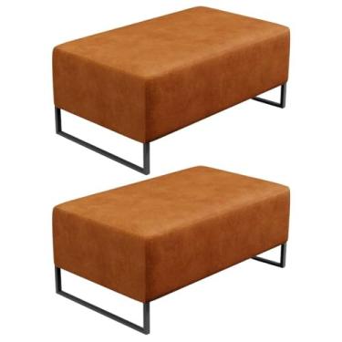 Imagem de Kit 02 Puffs Decorativo Para Sala de Estar Cléo W01 Base de Ferro 90 cm Couríssimo Canela - Lyam Decor