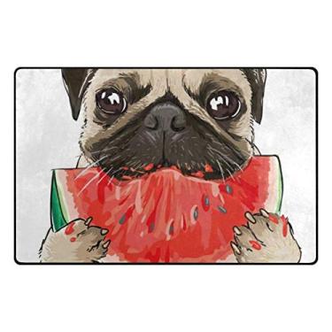 Imagem de ColourLife Tapetes macios e leves Tapete divertido de cachorro pug comendo melancia para quartos, entrada, piso de madeira, sala de estar 78,7 x 50,8 cm (2,7 x 1,8 cm) Tapetes de berçário