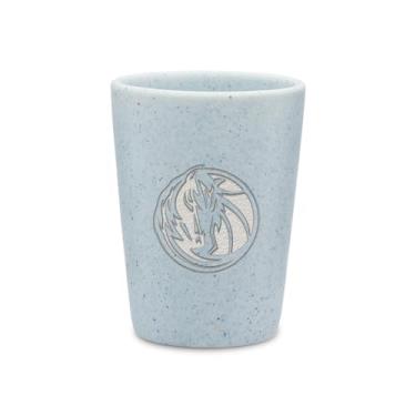 Imagem de Rico Industries NBA Basketball Dallas Mavericks Baby Blue 59 ml Copo de tiro de cerâmica para fãs, gravado a laser em vidro colorido moderno de dose única