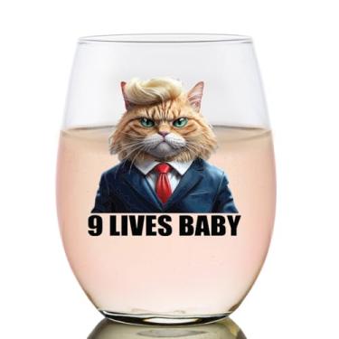 Imagem de Patriots Cave 9 Lives Baby Presente engraçado de taça de vinho sem haste - 425 g, feito nos EUA e seguro para máquina de lavar louça