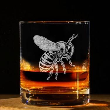 Imagem de Copo de uísque gravado vintage Honey Bee - Presente com tema de inseto - Presentes de aniversário exclusivos para amigos e familiares - Presente para amantes de abelhas - Vidro vintage antigo