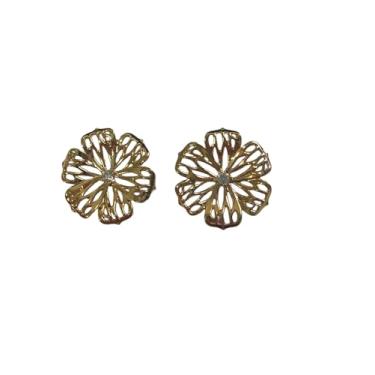 Imagem de Brinco Flor com Mini Zircônia, Banho de Ouro 18k