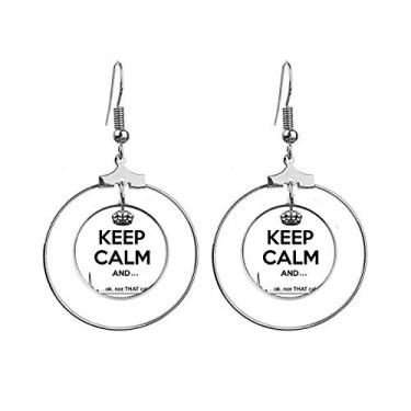 Imagem de Brincos engraçados pretos com citação Keep Calm com argola pendente joia circular