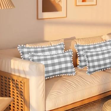 Imagem de ZJDECOR Conjunto de 2 capas de almofada xadrez xadrez cinza buffalo, retrô, rústico, capa de almofada com pompons para sofá, sofá, quarto, 30,5 x 50,8 cm, cinza e branco