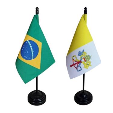 Imagem de Kit Bandeira de Mesa Brasil e Vaticano, 26cm Altura, 18x11cm Bandeiras, Multicolorido, Oxford, Base Plástica, para Escritório, Eventos, Decoração