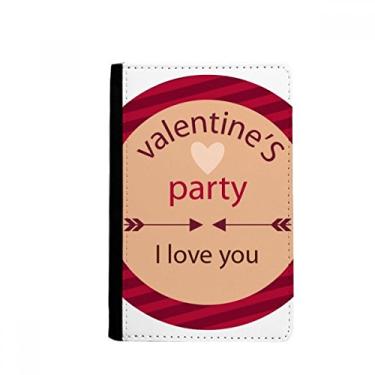 Imagem de Carteira com porta-cartão para passaporte com coração e flechas I Love You para festa dos namorados, Multicolor