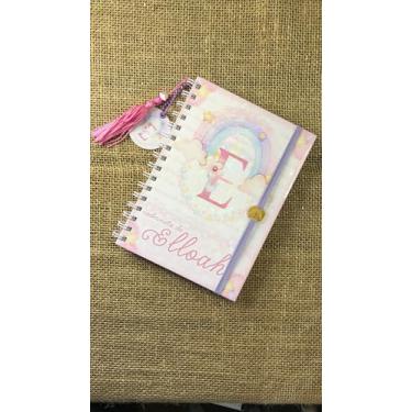 Imagem de Caderneta de Saúde Infantil Personalizada, Tema Arco-iris Inicial, Capa Holográfica, A5, com Chaveiro e Pingente