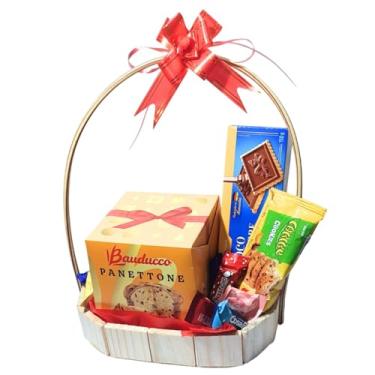 Imagem de Cesta de Natal com Panetone Bauducco, Bombons e Petit Beurre