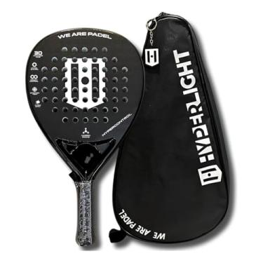 Imagem de Raquete Padel Hyperlight Hypercontrol V2 Carbono 3k Preta, Raquete de Padel Profissional, Estrutura em Carbono 3K, Núcleo White Eva Soft, 45.5cm, 360g, com Grip Extra e Chaveiro