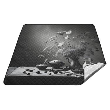 Imagem de Joitme Cobertor de praia preto e branco Still Life, cobertor grande à prova d'água, cobertor de sessão de fotos ao ar livre