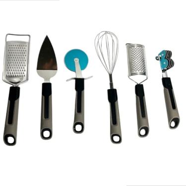 Imagem de Jogo de Utensílios em Aço Inox 6 Peças Espátula Cortador de pizza Fouet Afiador de Faca Ralador