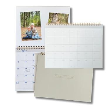 Imagem de Paper 'n Such Calendário em branco, agenda mensal sem data, agenda de mesa simples - álbum de recortes personalizado DIY para fotos - 15 folhas, encadernado em espiral, grande, 21,5 x 28 cm,