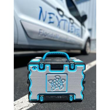 Imagem de Next Level Inc | Almofadas Turtlebox Seadek | Serve para modelos Gen 2 e Gen 3 | Design personalizado de tartaruga | Suporte adesivo | Storm Gray/Bahama Blue