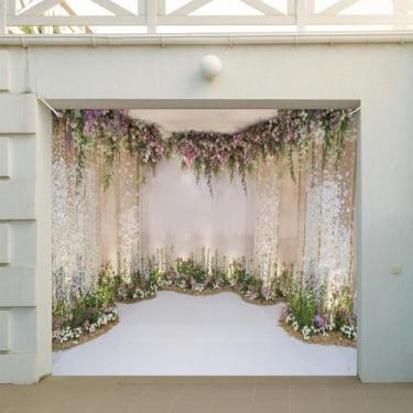 Imagem de DORCEV 2,1 x 2,4 m decoração floral para porta de garagem decoração de chá de panela cerimônia de casamento pano de fundo para cerimônia de casamento berço recepção de casamento flores fundo de porta