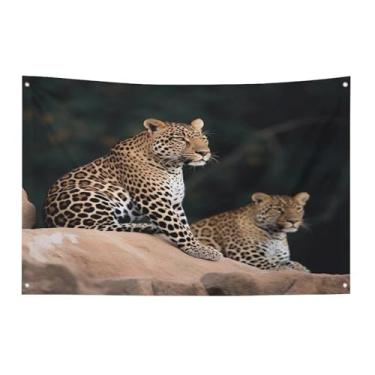 Imagem de Bandeira com quatro furos bandeiras para todos os climas leopardo africano em rocha impresso bandeira decorativa bandeiras de poliéster adequadas para uso interno e externo 89 x 159 centímetros