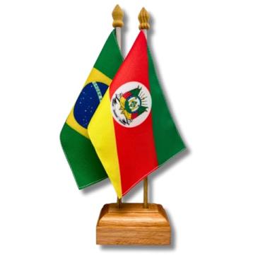 Imagem de Bandeira de Mesa Elegance Brasil e Rio Grande do Sul, Dupla Face, 19x13cm, Base Madeira 30cm Altura, Tecido Oxford, Decorativa, Escritório e Eventos