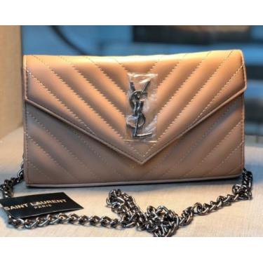 Imagem de Bolsa Carteira Feminina em Couro Navy com Alça de Corrente, Design Matelassê Chevron, Fecho YSL