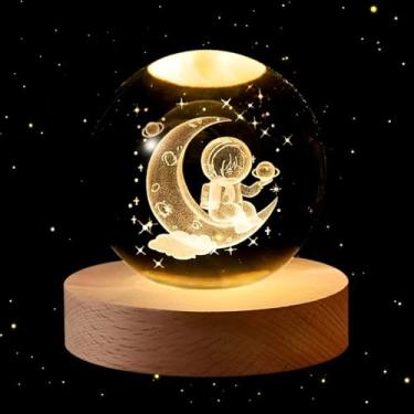 Imagem de Luminária Decorativa Globo LED Lua Galáxia Sistema Solar Astronauta Bola De Cristal