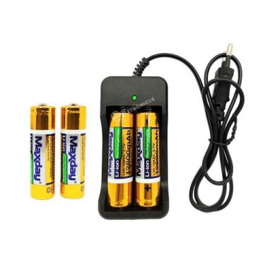 Imagem de Carregador Acompanha 4 Pilhas Duplo De Pilha 4.2v Li-Ion 18650 Indicad