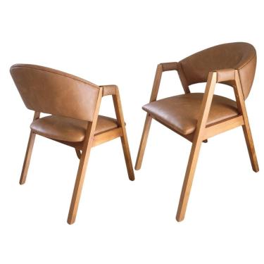 Imagem de Kit 2cadeira Hibisco Encosto Anatômico com Apoio no Braço Madeira Caramelo