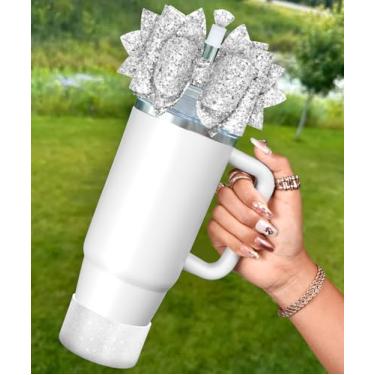 Imagem de Toykee Bota de copo com capa de canudo para Stanley 40 850 g - Topo de palha com laço prata brilhante e tampas de diamante com protetor inferior, conjuntos de 3 peças para acessórios de copo